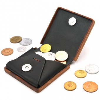 for coin case01 木と革のコインケース