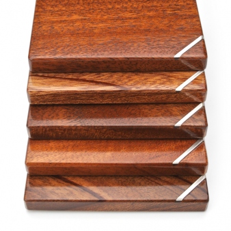 マホガニーの木製コースター/シルバーライン入りオプション